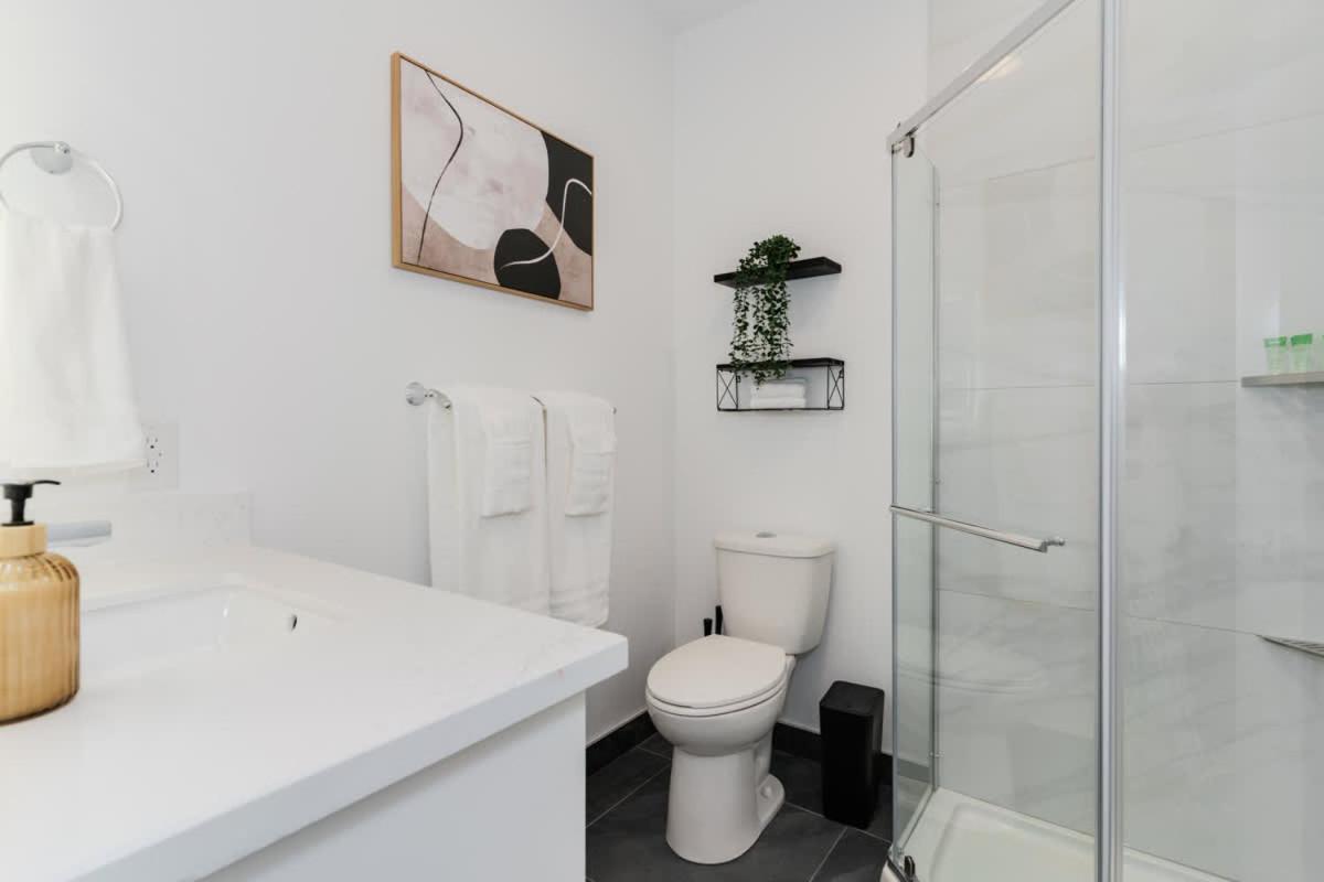 Hotel Modern 3 Min To Transit Downtown